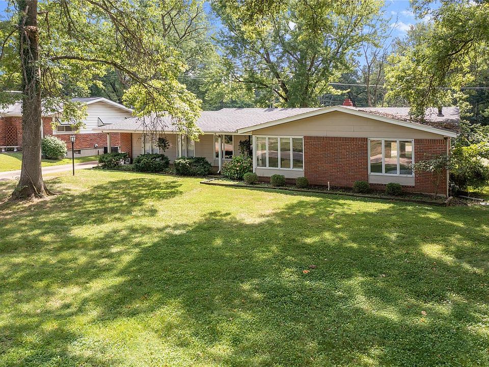 494 Trailwood Dr, Ballwin, MO 63011 Zillow