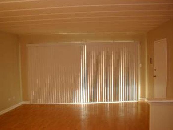 5th image of 9545 S Kedzie Ave APT 3J