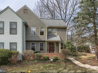1116 Peggy Dr, Hummelstown, PA 17036