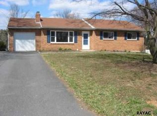 555 East Broadway, Red Lion, PA 17356