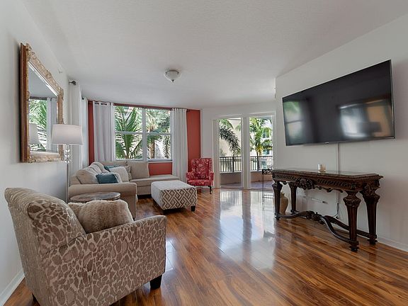 4th image of 804 E Windward Way #310