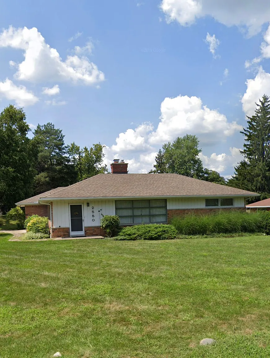 2550 W Hickory Grove Rd photo 1