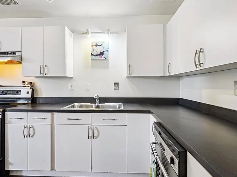 25 Water St — Photo 8