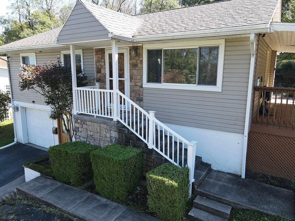 1st image of 424 Palatine Ave