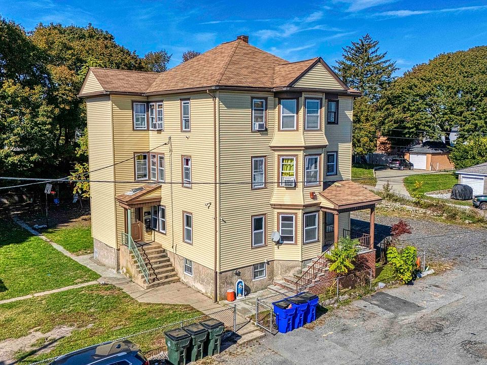 1st image of 15 Higgins St