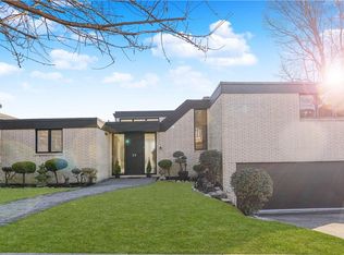 25 Claire Ct, Staten Island, NY 10301