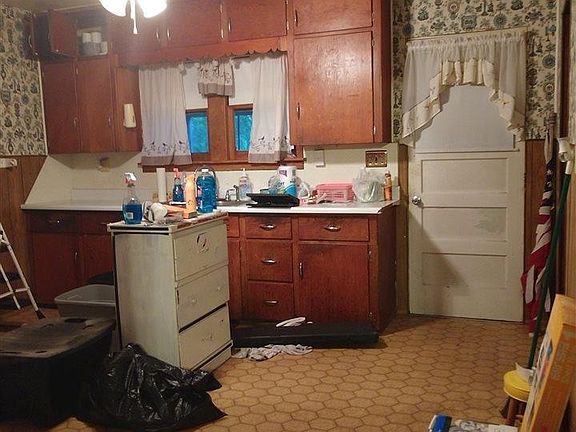 3rd image of 4023 Wood St