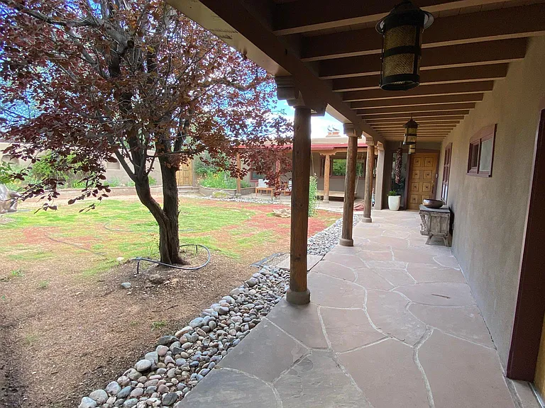 1014 Bishops Lodge Rd — Photo 28