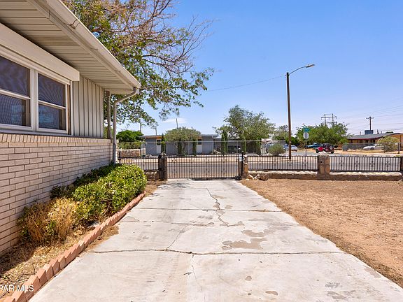 5th image of 5541 Edinburg Dr