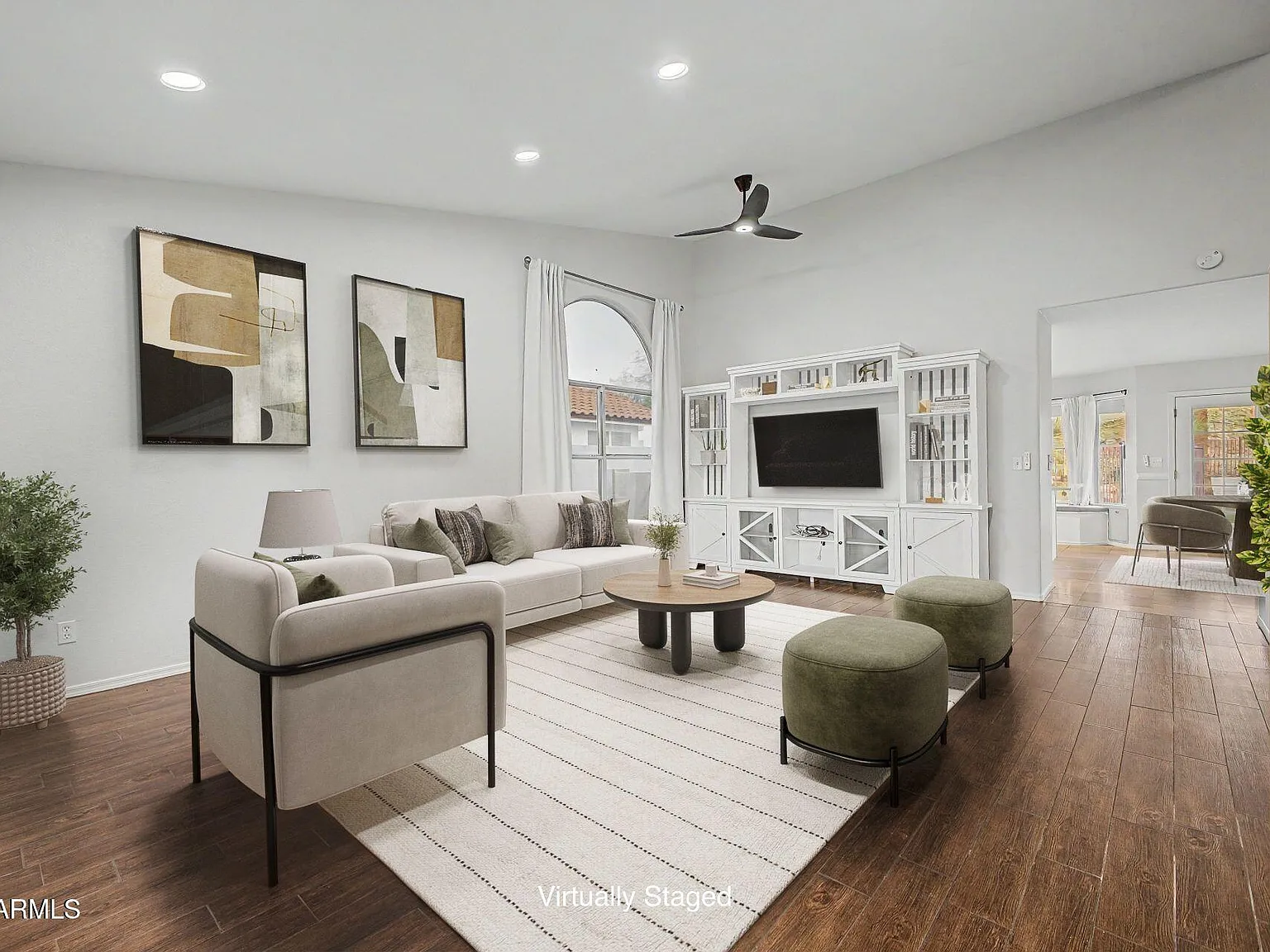 4 bed, 3.0 bath, 2014 sqft, $3,150 — Photo 2