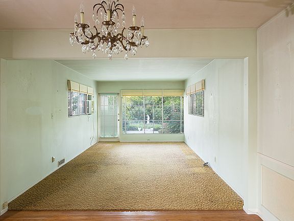 4th image of 1312 Spazier Ave