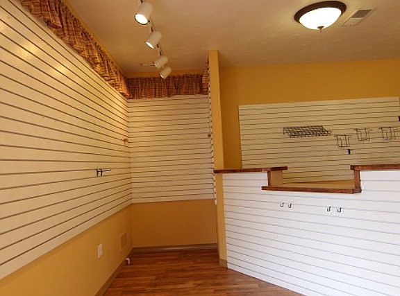 5th image of 555 1st St