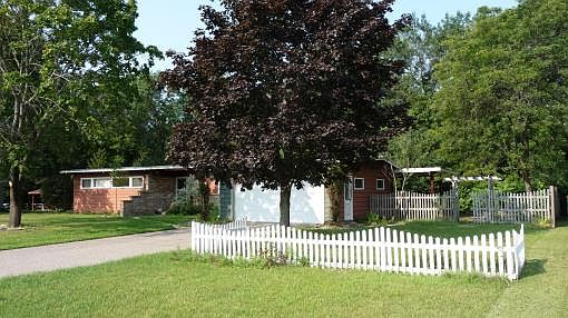 3rd image of 530 Harriet St