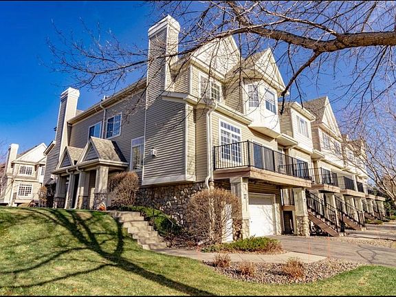 2nd image of 2560 Eagle Trace Ln #2560