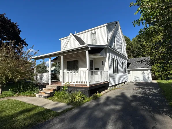 63 Maple St, Rouses Pt, NY 12979