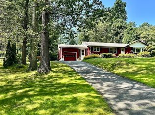 35 Brainard Rd, Wilbraham, MA 01095