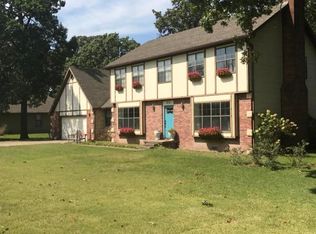 313 Briarbrook Dr, Carl Junction, MO 64834