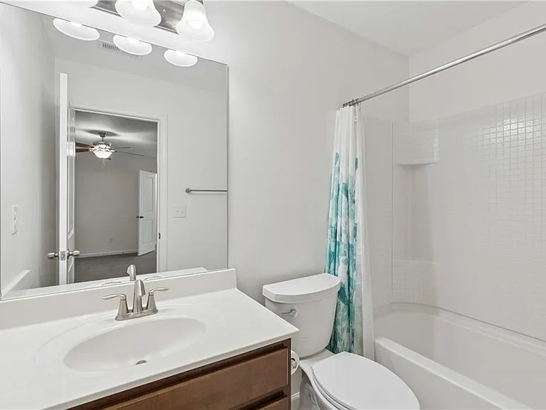 3377 Vintage Cir SE — Photo 36