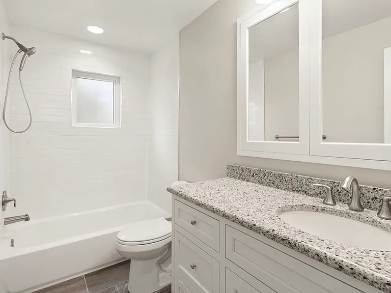 3667 N Harrison St — Photo 10