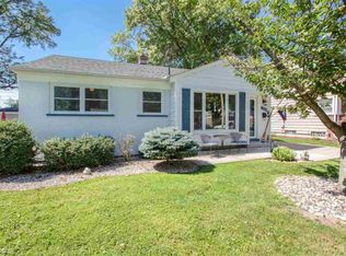 22734 Carolina St, Saint Clair Shores, MI 48080