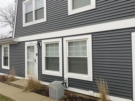 2nd image of 306 Somerset Ln #306