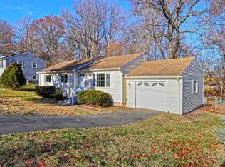 3 Carriage Dr, West Haven, CT 06516