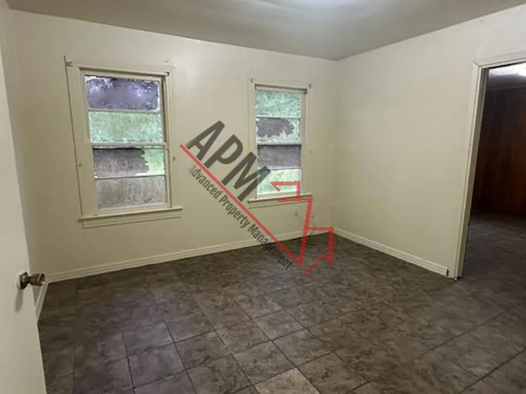 3707 Grammont St — Photo 6