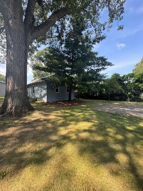 13176 Wilton Ave photo 1