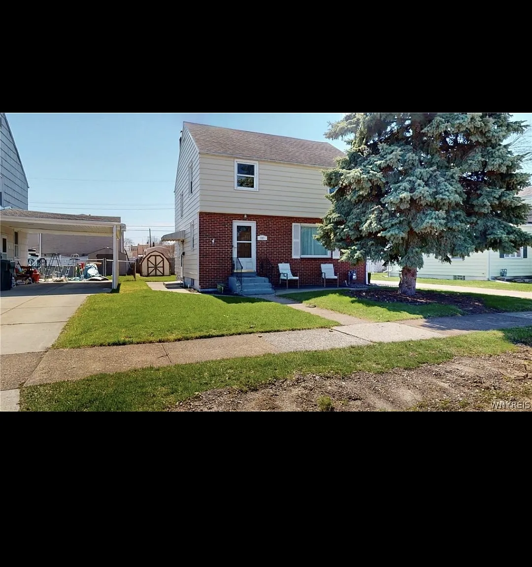 3 bed, 1300 sqft, $2,400 — Photo 1