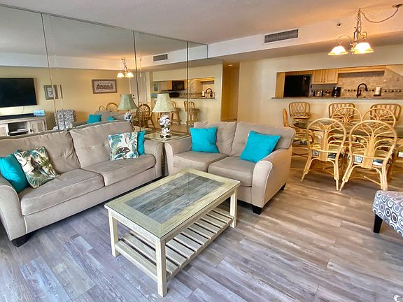 3rd image of 9820 Queensway Blvd. #204