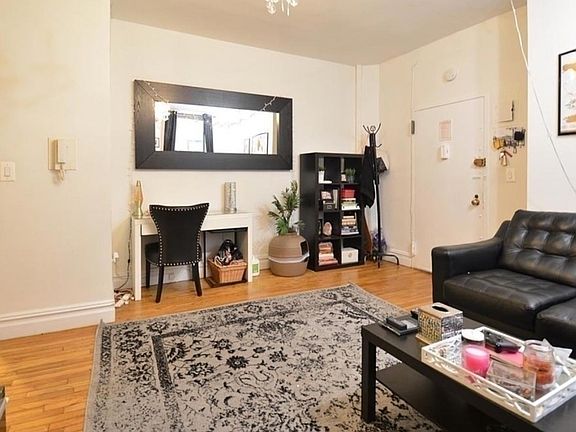 3rd image of 154 W 70th St #7GG