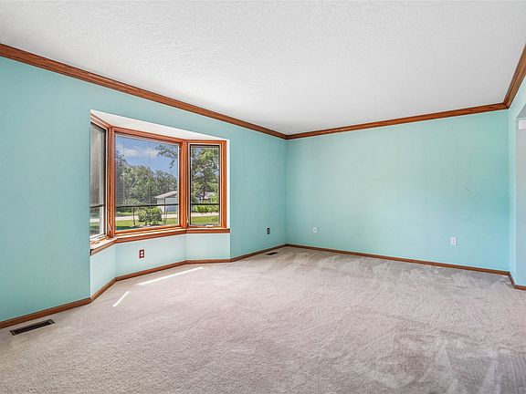 5th image of 8256 NW 26th St