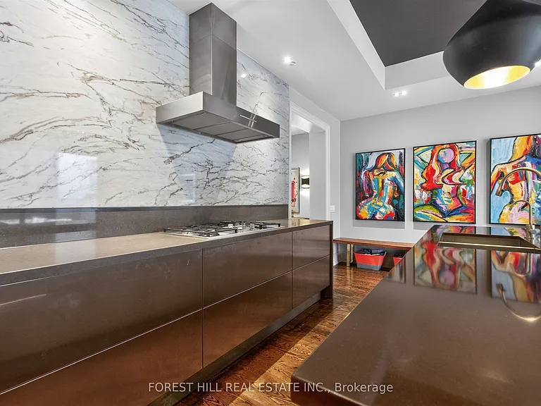 29 Webster Ave — Photo 6