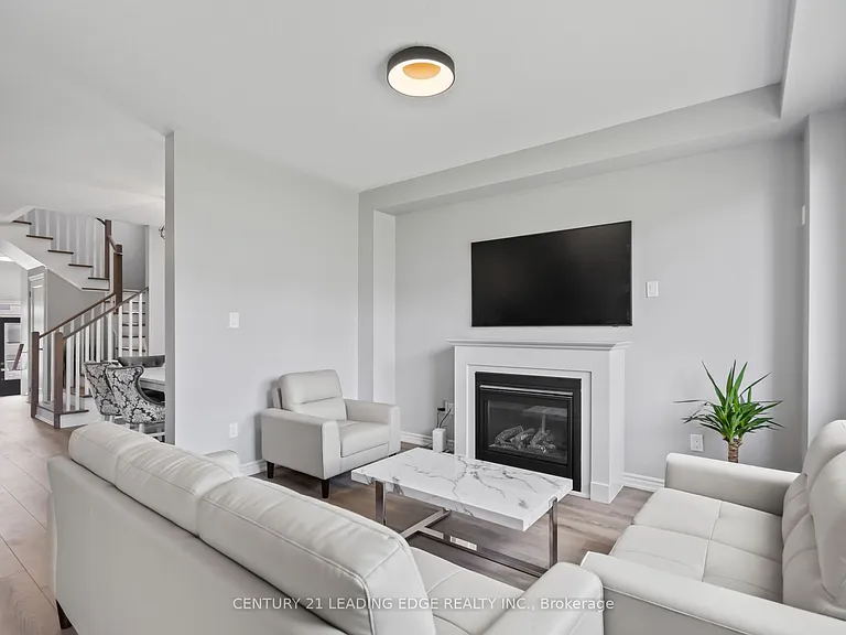 1097 Trailsview Ave — Photo 24