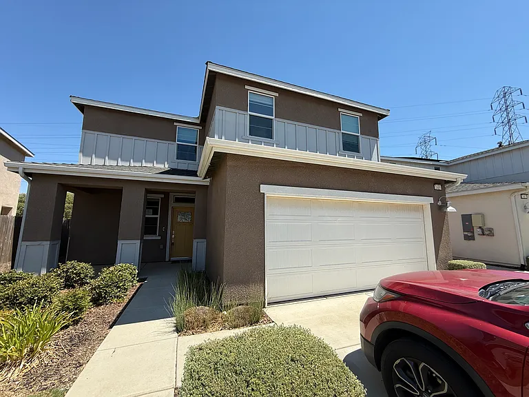 2415 Explorador Dr — Photo 2