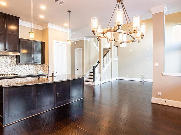 3rd image of 11004 Acorn Falls Dr