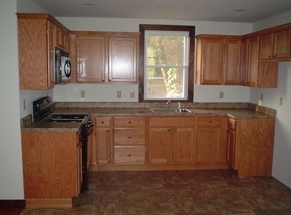3rd image of 83 Regent St