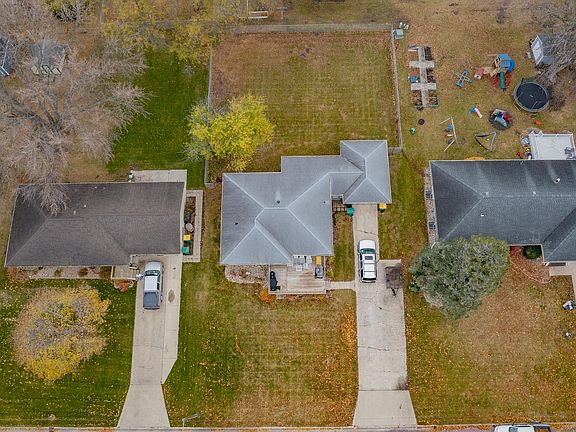2nd image of 1202 J Ave