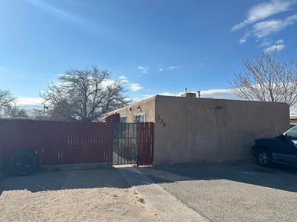 335 Dallas St SE, Albuquerque, NM 87108