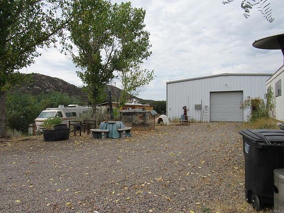 5th image of 1819 Buckman Springs Rd