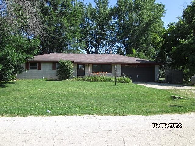 1st image of 5858 Darlene Dr