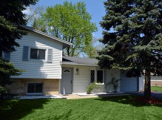 157 S Pinecrest Rd, Bolingbrook, IL 60440