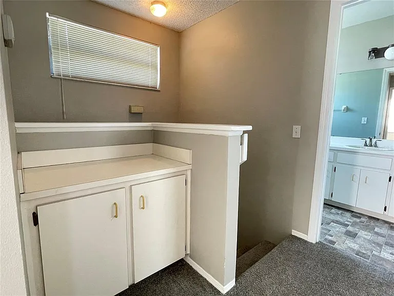 687 Lake Dexter Cir — Photo 17