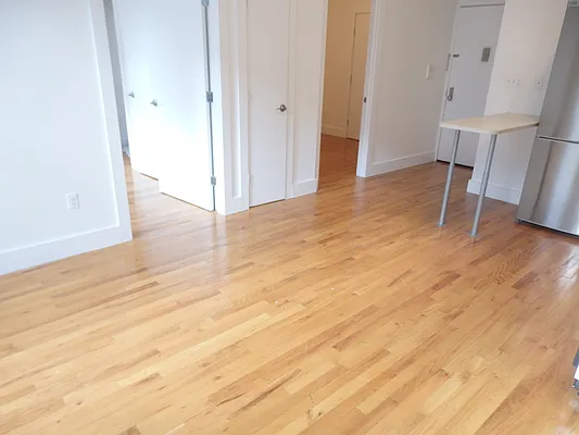 Rented by John O'Kelly Real Estate | media 18