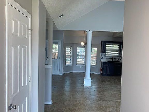 Entry to Dining