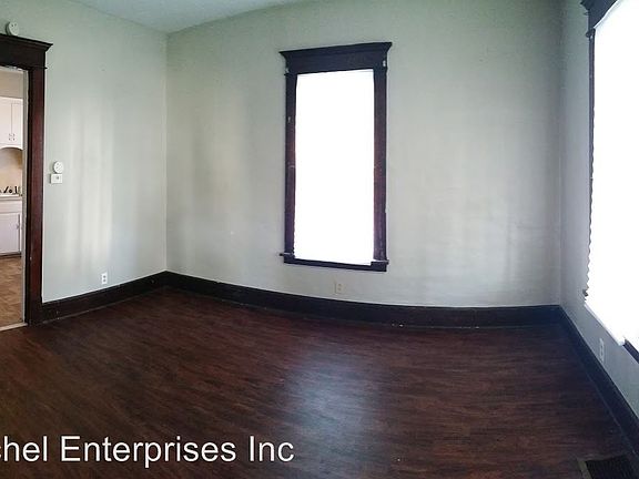3rd image of 28 Dismonda St #1