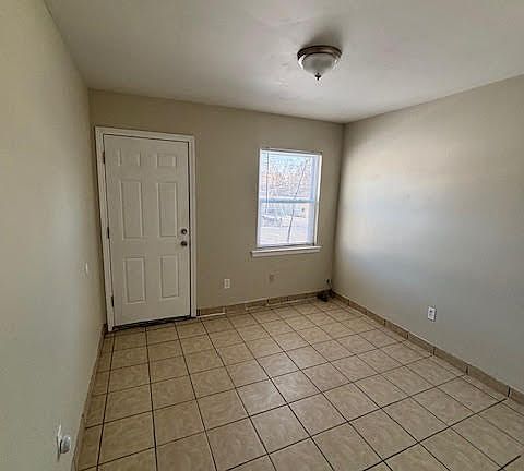 4th image of 603 NW Westvale Cir APT A