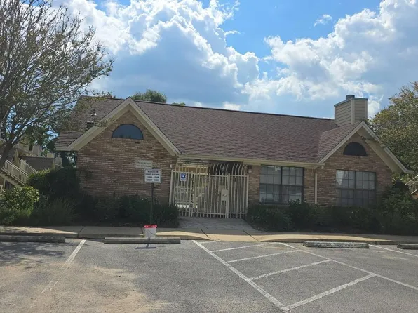 5001 Grande Dr, Pensacola, FL 32504