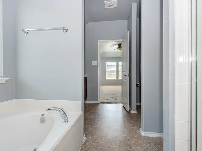 5313 Beacon Ln — Photo 13