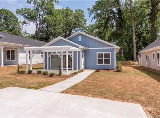 1609 Newcastle St, Charlotte, NC 28216